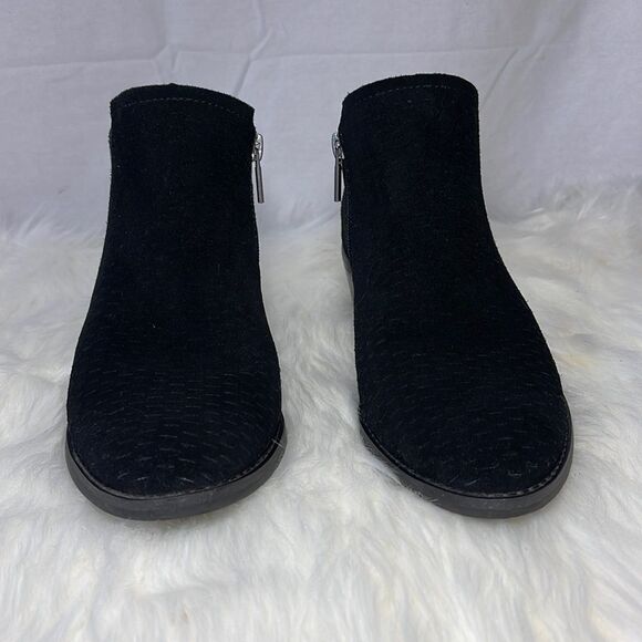 Lucky Brand Fabiana Black Perforated Suede Booties Sz 6 - Picture 3 of 9